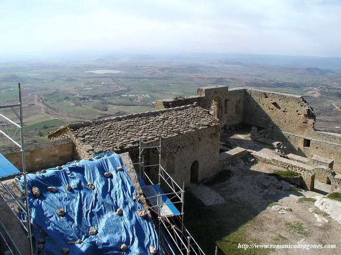 VISTA DEL RECINTO. LONA SOBRE CUBIERTA OESTE DE SAN PEDRO